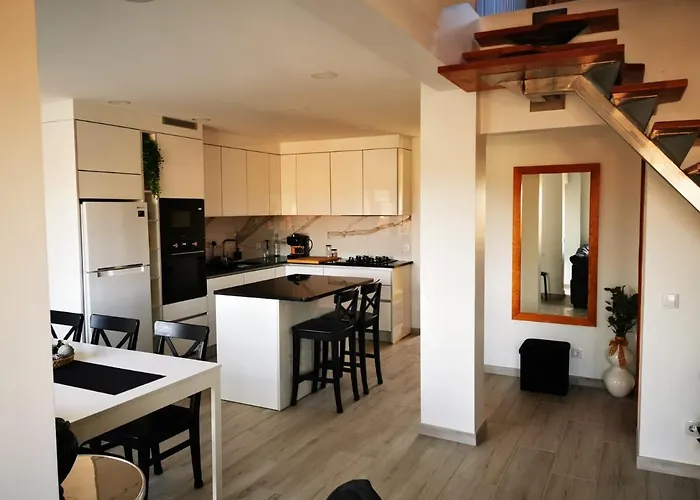 Luxueux - Vue Magnifique, Piscine, Balcon - Parking *